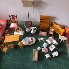 lot meubles miniatures porcelaine limoges moustiers et bois