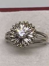 Bague diamant solitaire or blanc 18 carats 750 fiançailles mariage déclaration