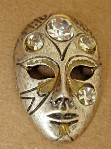 Pin pins badge masque - pins,