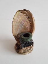 Petit encrier dans un coquillage