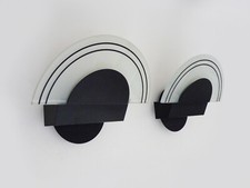 Paire d'appliques murales vintage design italien en métal et verre demi cercle.