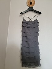 123  : SUPERBE ROBE VOLANTS COCKTAIL GRIS 100% SOIE