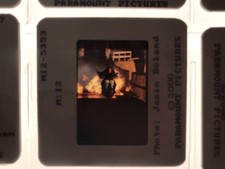 MISSION IMPOSSIBLE 2 - TOM CRUISE, T. NEWTON ….. -  DIAPOSITIVE DE CINÉMA SLIDE