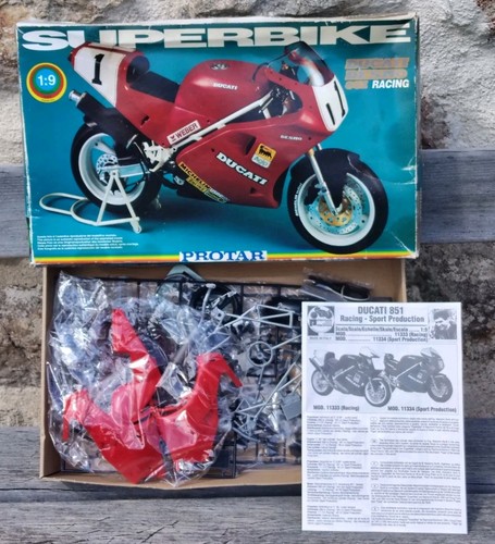 Maquette model kit - model, moto