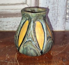 Rare petit vase art deco en