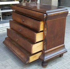 COMMODE EN BOIS D'ACAJOU AVEC