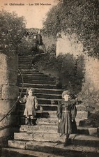 CPA 28 - CHATEAUDUN (Eure et Loir) - 64. Les 200 Marches (animée)