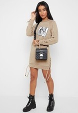 Manière De Voir 	LACE-UP