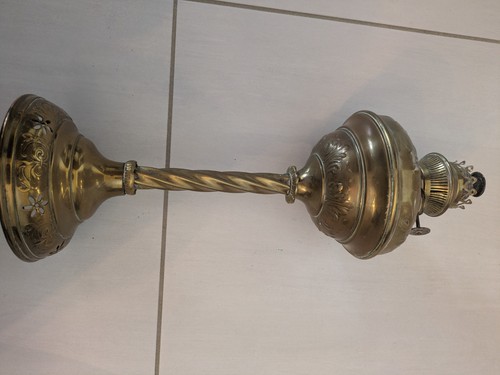 Lampe à pétrole - 🕯️,