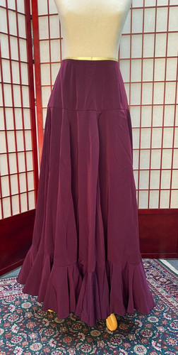 Flamenco skirt practice - -,