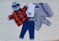 Lot Vêtements Look Bébé