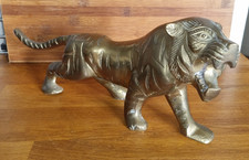 Grand tigre vintage en laiton