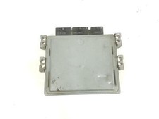 8200843713 boîtier moteur uce pour RENAULT SCENIC II 1.5 DCI D (106 CV) 1816257