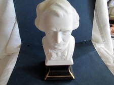 BUSTE  DE BERLIOZ BISCUIT