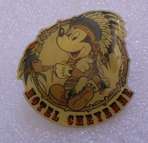Pin disney mickey mouse - disney,
