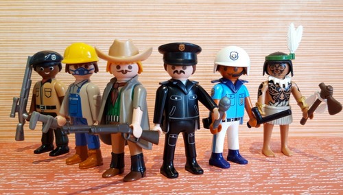 Playmobil village people san - village,