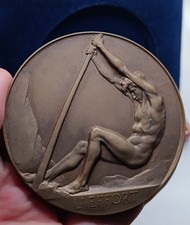 Médaille bronze art déco