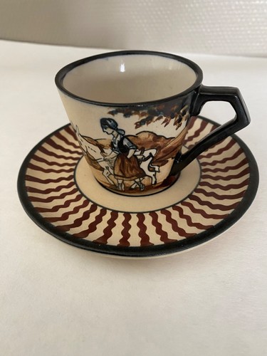 élégante tasse sous - ÉlÉgante, et