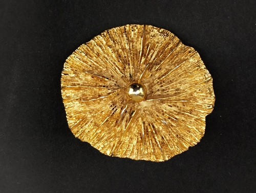 Broche design yves - broche, saint
