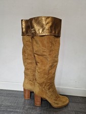 Bottes Chanel à talon T.41 Bottes Cuir Camel et doré Chanel Shoes Leather Boots