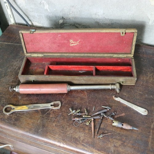 Ancien outil medecine - ancien,
