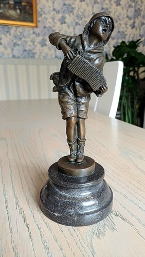 Sculpture bronze enfant - sculpture, en