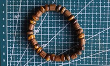 Bijoux Bracelet en perles de bois et perles d'Oeil de Tigre + boite cadeau