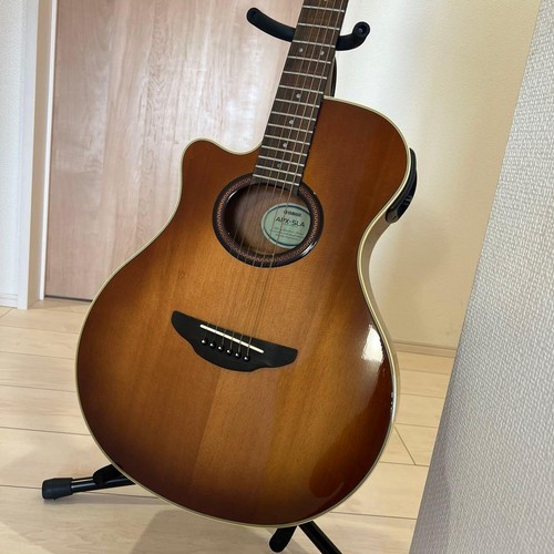Guitare acoustique électrique