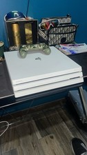 Sony PlayStation 4 Pro - 1To -