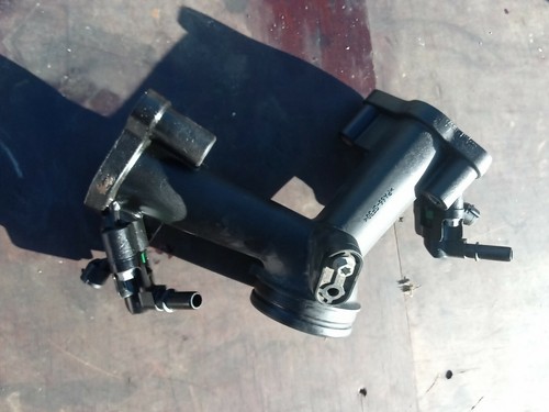 Pipe admission injecteurs - d,