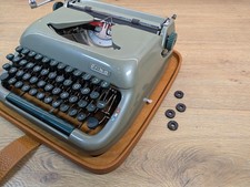 Pieds de boîtier pour machine à écrire Erika 10 / 12 - Lot de 4