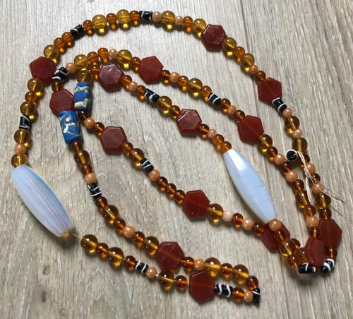 Ancien curieux collier - ancien, verre