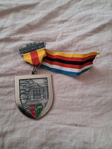 Medaille forces francaises - francaises, en