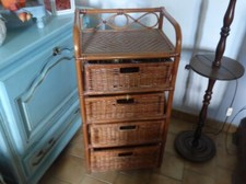 étagère en rotin et bambou