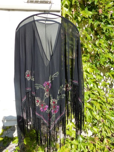 Poncho habillé noir brodé - habillé,