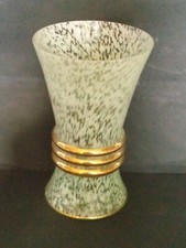 VASE VERRE MOUCHETE BLANC STYLE CLICHY FOND VERT CLAIR 1940