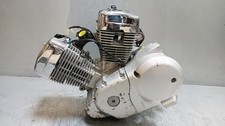 Moteur SUZUKI 125 INTRUDER 2000 à 2001