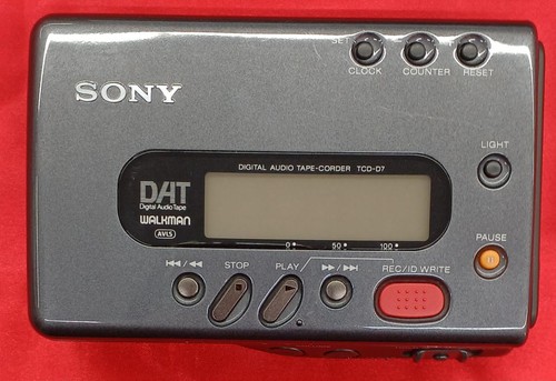 Sony tcd portable dat - sony,