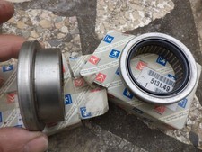 n°pb172 lot roulement essuie