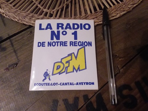 Ancien autocollant radio - , fm