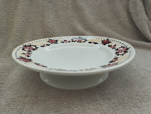 Ancienne assiette sur pied - ancienne,