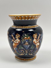 Petit Vase en Faïence de GIEN Décor Renaissance Fond Bleu