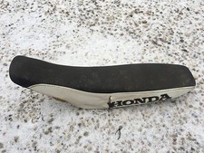 UNE SELLE SIEGE POUR MOTO