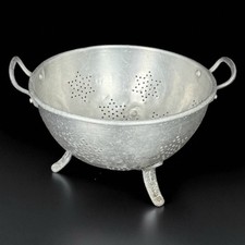 Passoire en aluminium vintage ancien motif étoiles cuisine rétro déco