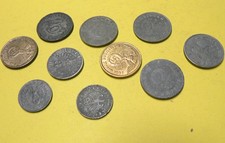 LOT DE VIEILLES PIECES