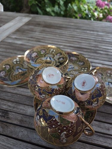 Tasses 6 soucoupes - 6,