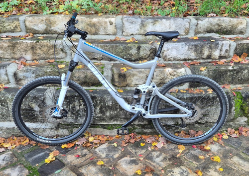 Velo tout terrain vtt - terrain,