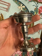 Ciboire chrismatoire dit