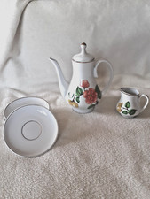 Dinette en porcelaine service