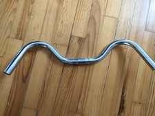 Guidon cintre moustache en acier chromé vélo vintage France handlebar bicycle